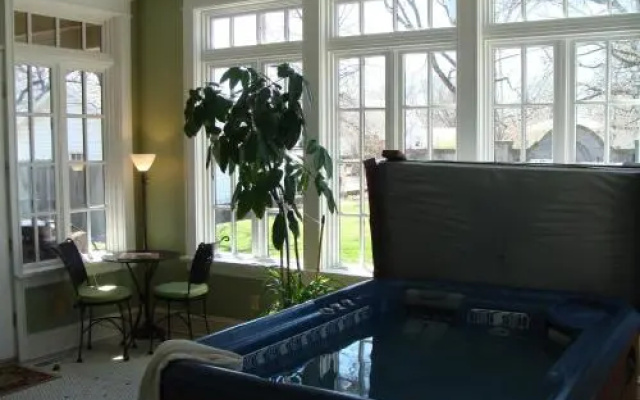 A. P. Green House Bed and Breakfast