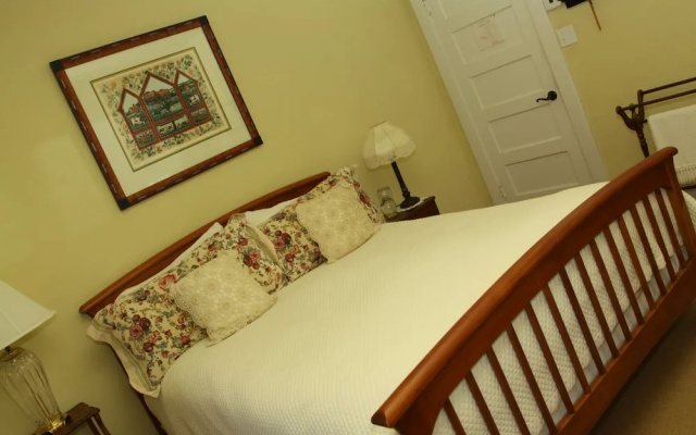 Bear Flag Inn