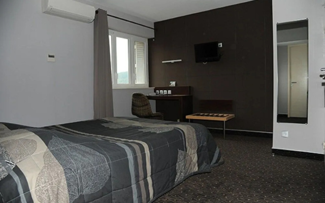 Logis Hôtel Le Bellevue
