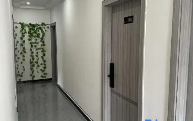 Yichun Fengjing Inn