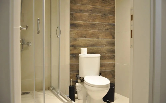 Penthouse Apartments, The Luxury Suites