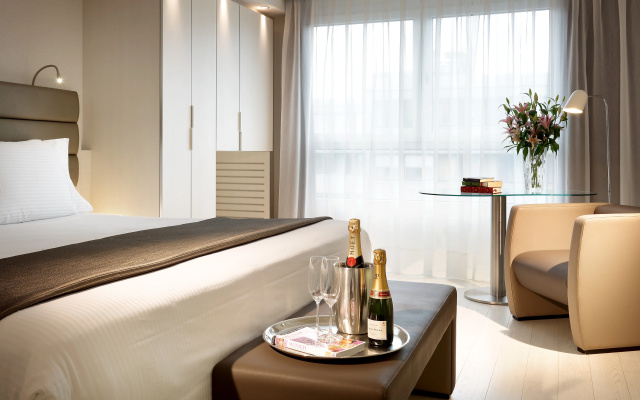 Eurostars Book Hotel