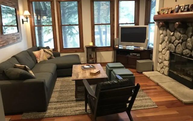 Snowcreek 883 Phase V