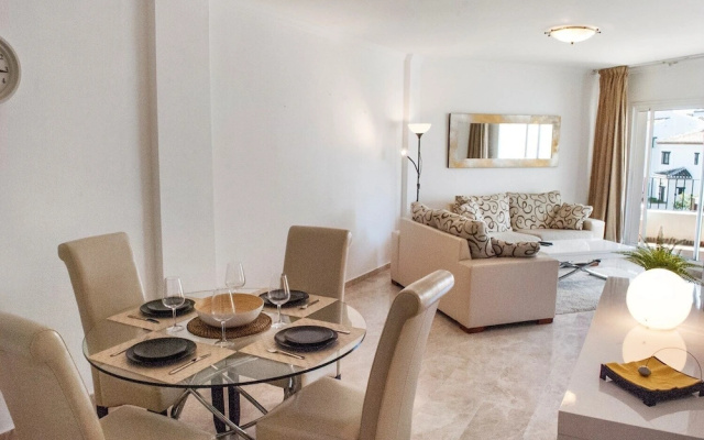 2BR Apartment in Calahonda Near the Beach Ref 91
