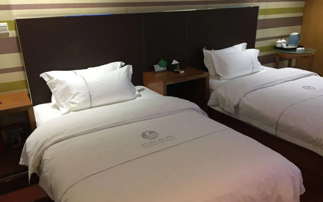Yingshang Hotel Huangpu Branch