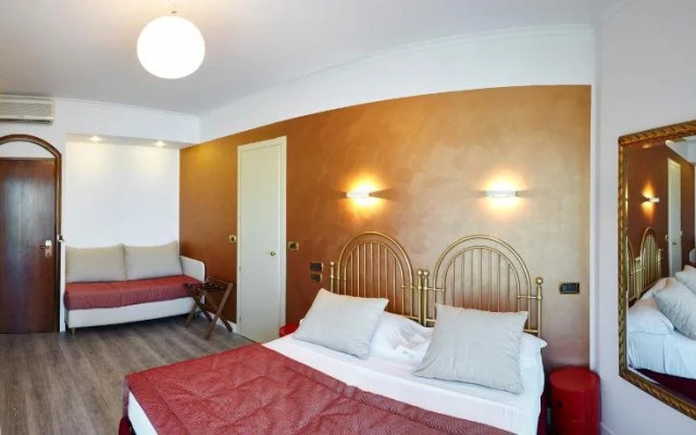 Termini Beach Hotel Suites