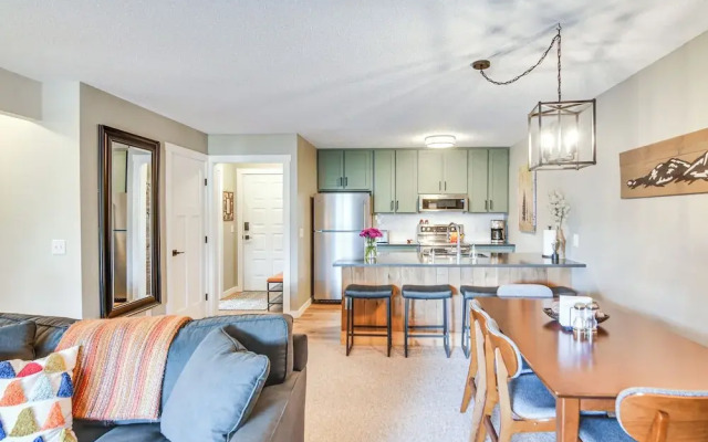 Elevated Fraser Condo w/ Mountain View & Amenities