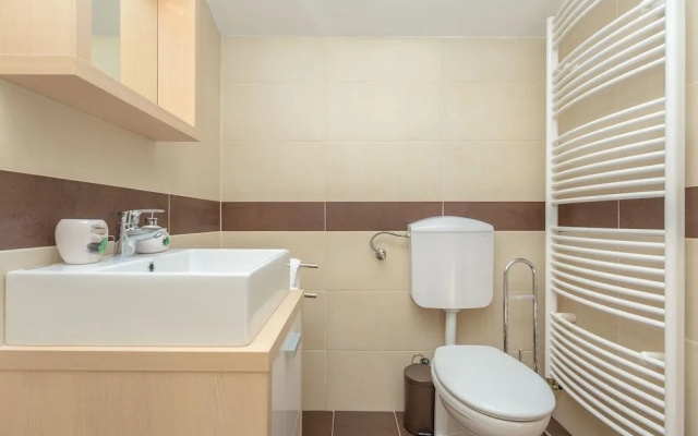 Green Hills Apartment