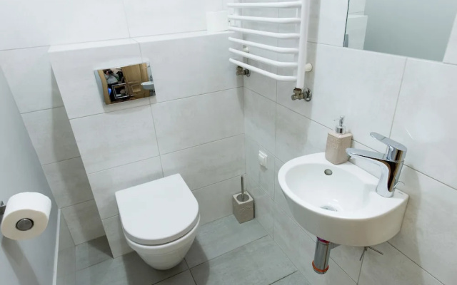 KrakowRentals - Family Apartment