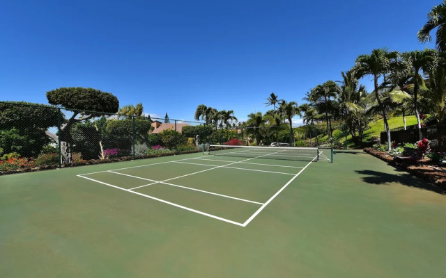 Tropical Oasis with Daily Activities - Spacious and Stylish Getaway