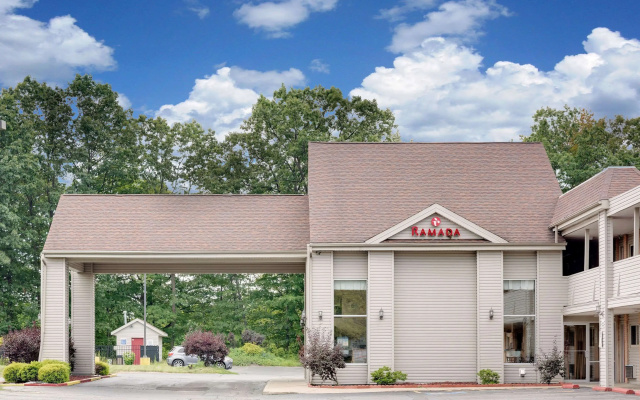 Ramada by Wyndham Cleveland Airport West
