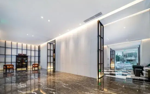 Earl Family Hotel (Feidong Xingguang International)