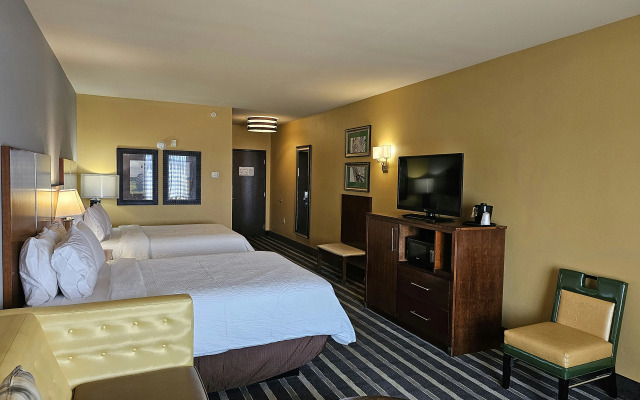Holiday Inn Express & Suites Perry-National Fairground Area #34 by IHG