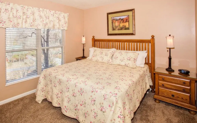 Cedar Lodge 404