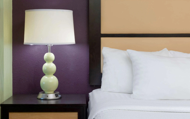 La Quinta Inn & Suites by Wyndham Hinesville - Fort Stewart