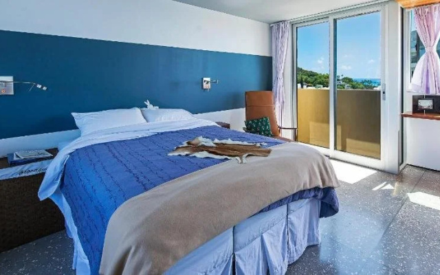 Diamond Head Beach Hotel