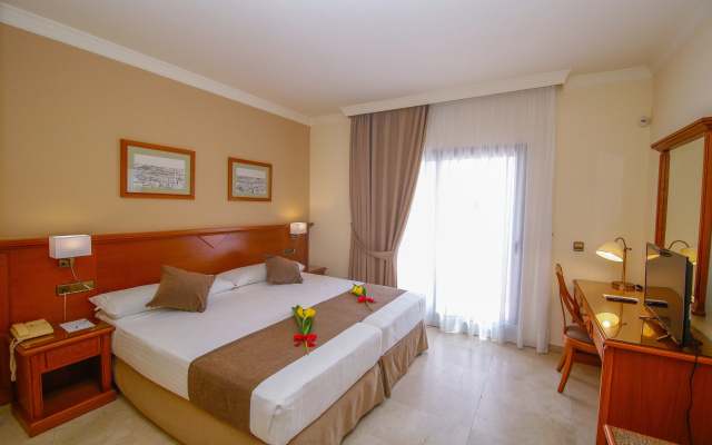 Hotel Mainake