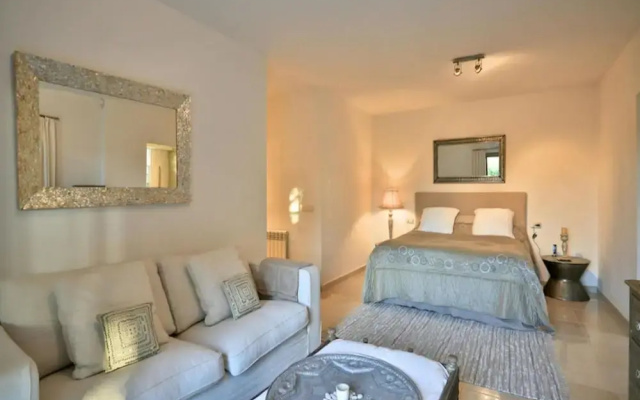 Villa in Porroig With Stunning Sea Views