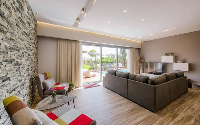 Nastazia Luxury Beach House