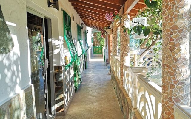 Отель Finca Tomás y Puri вид на фасад