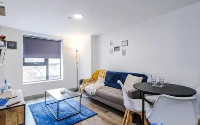 Central Liverpool Apartment | Work & Long Stays