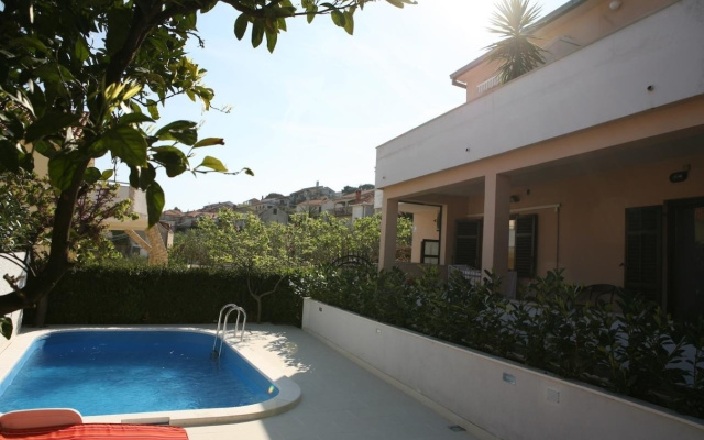 Room Magda - free parking R1 Trogir, Riviera Trogir