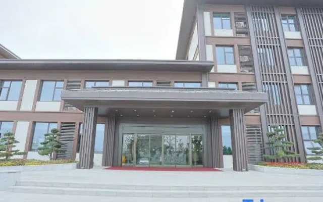 Yangzhou Lotus Bay Hotel
