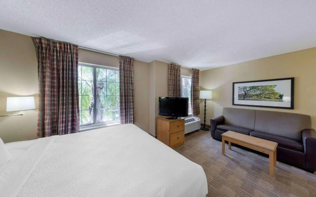 Extended Stay America Suites Los Angeles Glendale