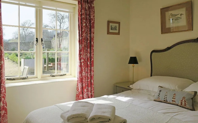 Folly Cottage