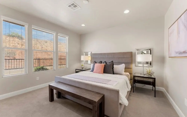 Desert Serenity 4 Bedroom Townhouse