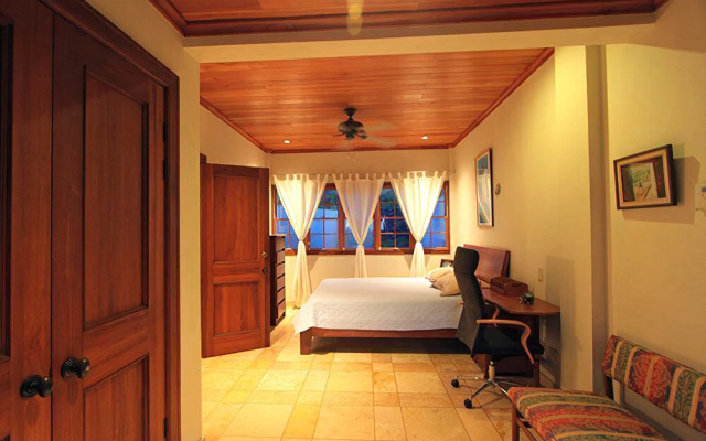 Casa Canopy