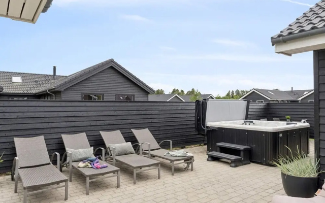 5 Star Holiday Home in Norre Nebel
