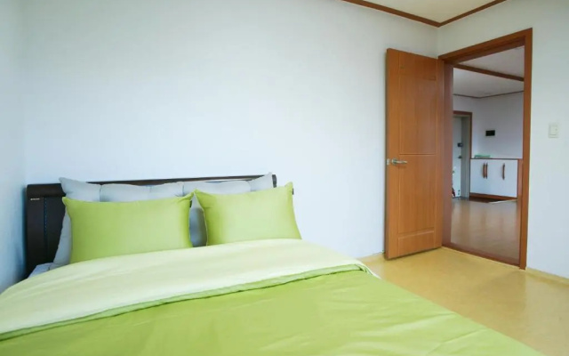 Olle House