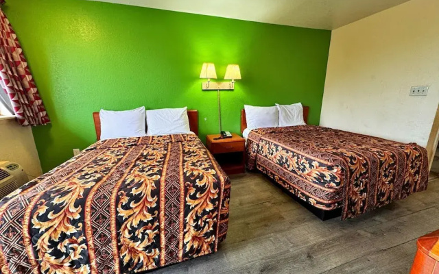 Cloverleaf Motel Richmond Near Turnpike