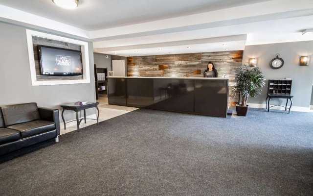 Hotel Faubourg Montreal