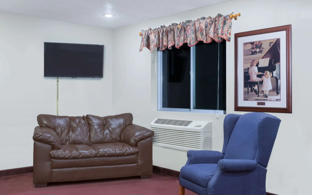 Super 8 by Wyndham Blackfoot