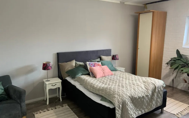 Alingsgård B&B - Spabad, bastu, gym, behandlingar & padelbana