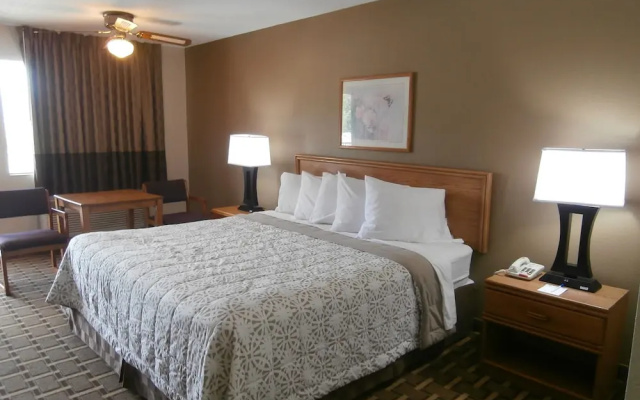 Days Inn/ Blue Ridge