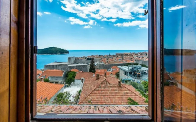 Kingslanding Old Town Hostel