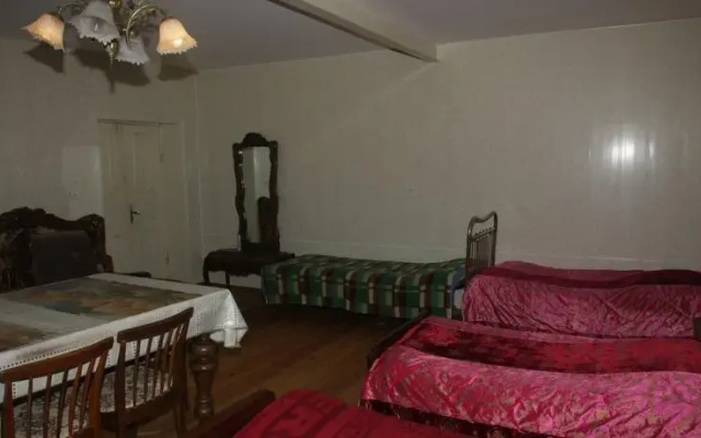 Hostel Sozari