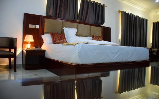 Dellagio Hotel