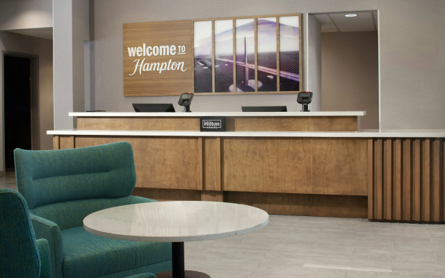 Hampton Inn & Suites Tampa-North