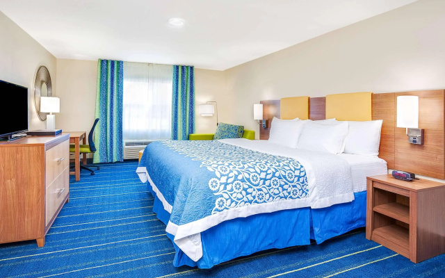 Arya Inn & Suites Farmers Branch