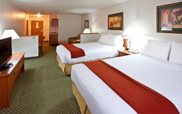 Holiday Inn Express & Suites Logan