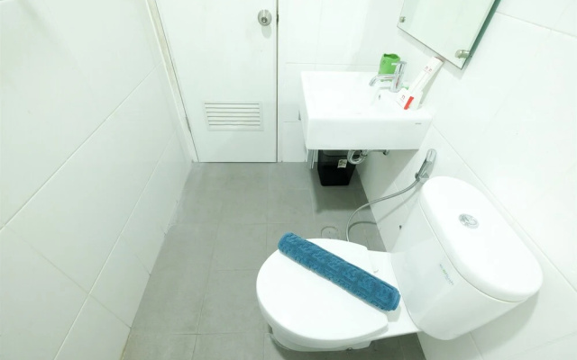 Homey Westmark Tanjung Duren Apartment near Taman Anggrek
