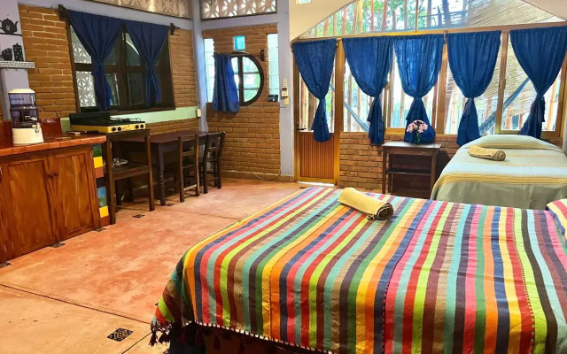 Hotel Ananda
