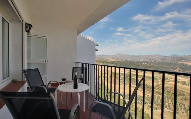Awesome views & location in town