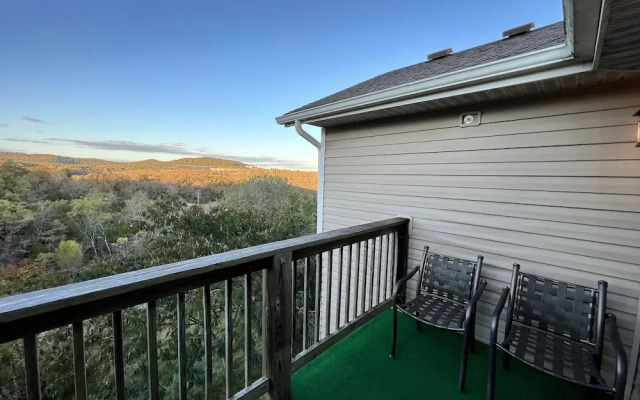 Vinyards 2954 Unit 6 3 Bedroom Condo