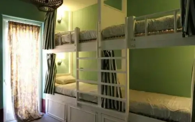 Grand Hostel Coconut