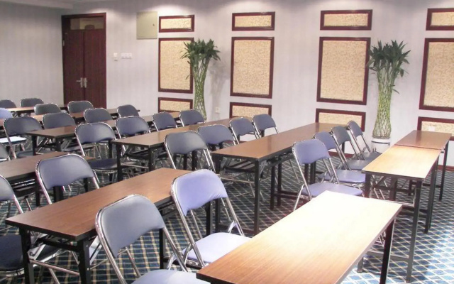 Golden Star Hotel